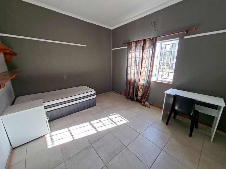 6 Bedroom Property for Sale in Park West Free State